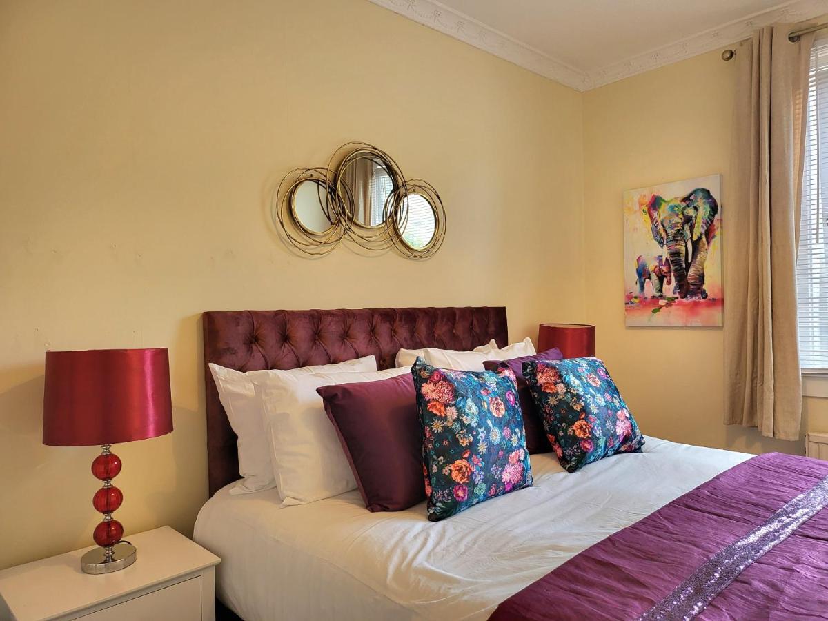 Appartement 4 Bedrooms By Sensational Short Lets & Serviced *