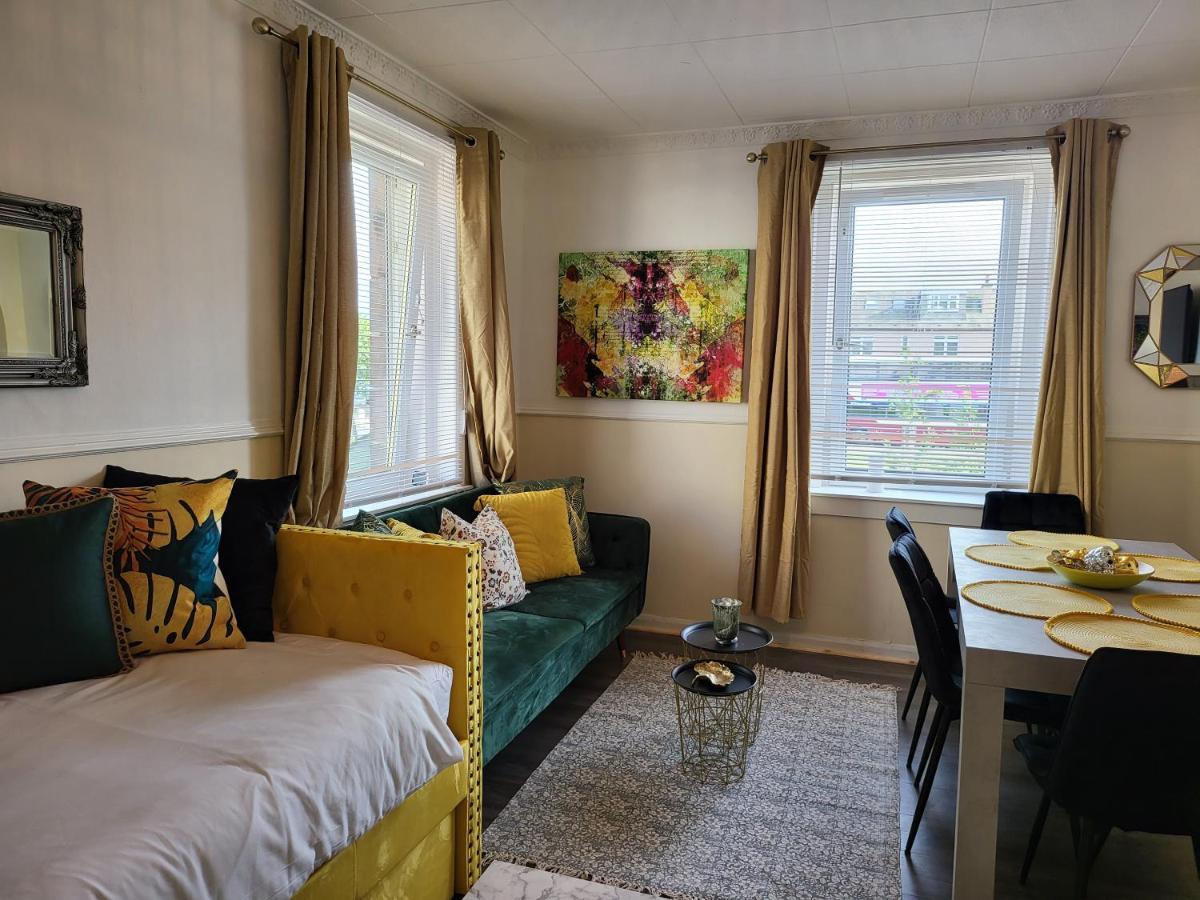 Appartement 4 Bedrooms By Sensational Short Lets & Serviced