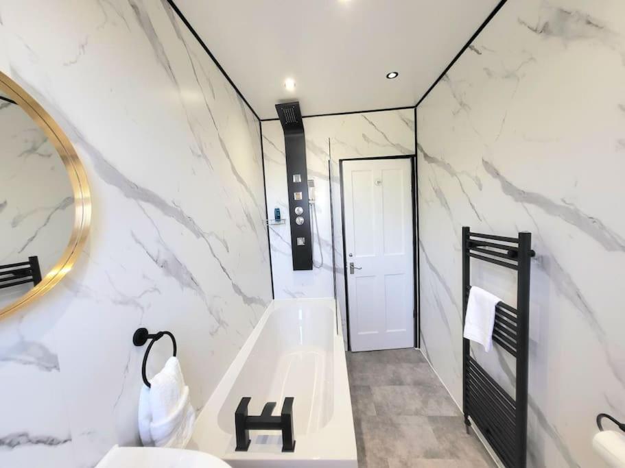 4 Bedrooms By Sensational Short Lets & Serviced Appartement