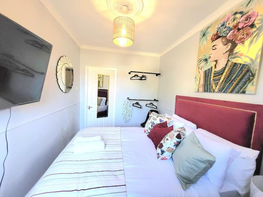 4 Bedrooms By Sensational Short Lets & Serviced Apartment EDI
